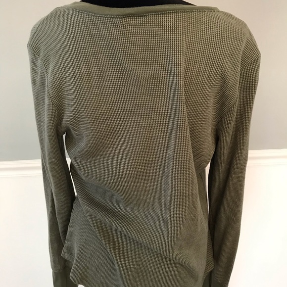 Tee - Picture 4 of 4